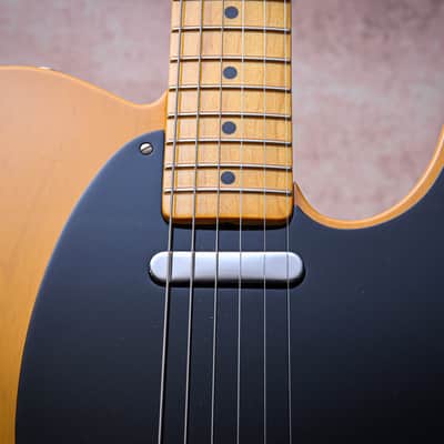 FENDER USA American Vintage '52 Reissue Telecaster "Butterscotch Blonde + Maple" (2011) image 5