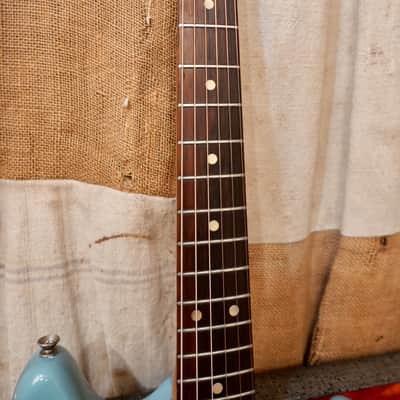 Fender Duo-Sonic II 1965 - Blue image 6