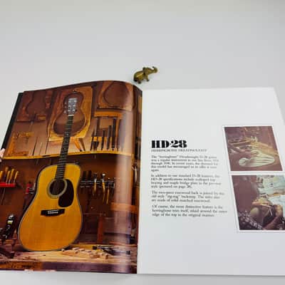 Martin Guitar Catalogue & Dealer Letter Set 1977 image 10
