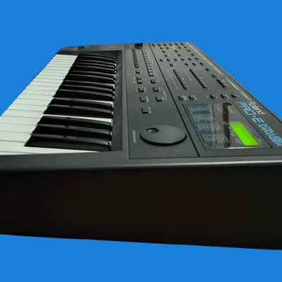 Roland Pro-E 37-Key Intelligent Arranger 1989 - 1990 - Black image 5