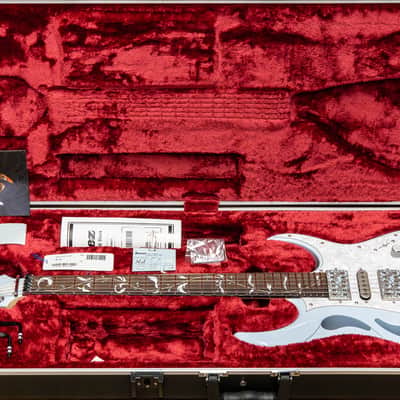 Ibanez PIA3761C BLP Steve Vai Signature - Blue Powder image 9