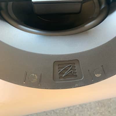 One(1) Martin Logan EM-R ElectroMotion image 2