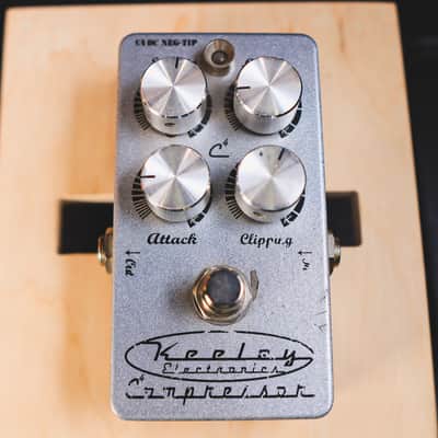 Keeley C4 4-Knob Compressor | Reverb Canada