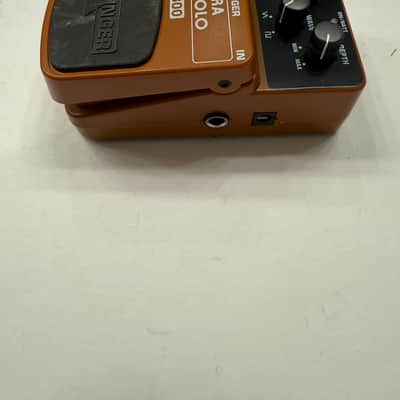 Behringer UT300 Ultra Tremolo Guitar Effect Pedal image 4