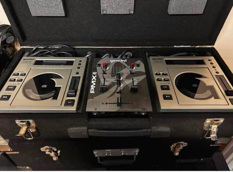 Gemini * (2) Gemini CDJ-10 CD Players /PDX40 2000s - Silver/ Black image 1