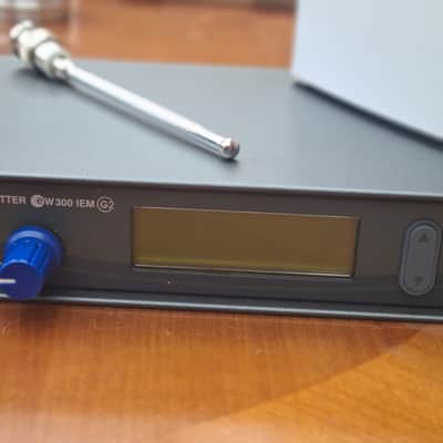 Sennheiser 🎧🎚️ Sennheiser SR 300 IEM G2 D Stereo Transmitter | 786–822 MHz | Adapter & Antenna | Near Mint / Unused image 2