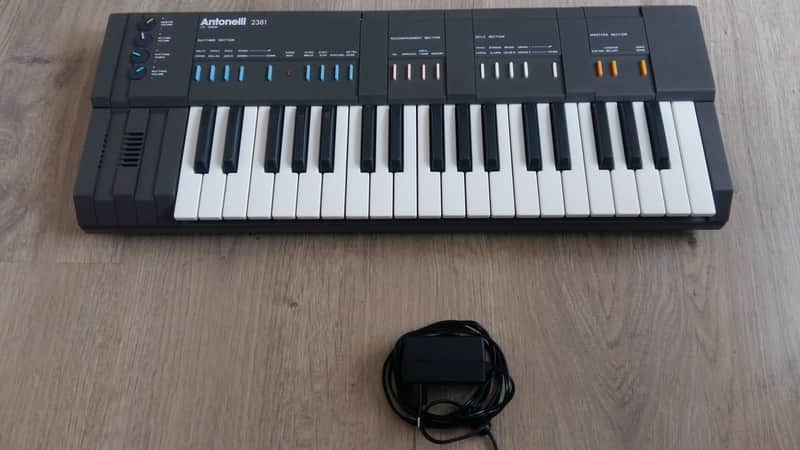 Analog keyboard Antonelli 2381 (SIEL MK370, SUZUKI Keyman PK37) 1980s image 1