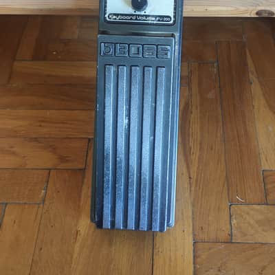 Boss FV-200 VINTAGE Stereo Volume Pedal image 1