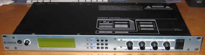 Yamaha fs1r Formant and FM synth image 1