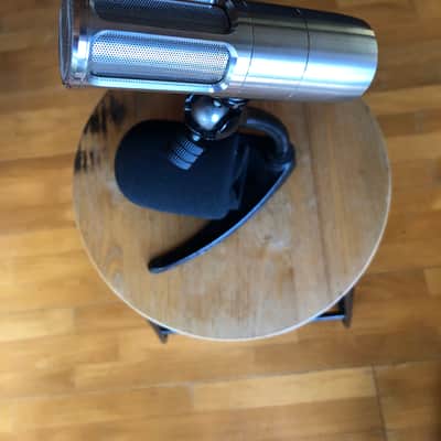 Earthworks ICON Pro Small Diaphragm Cardioid Condenser Microphone 2020 - 2021 - Stainless Steel image 3