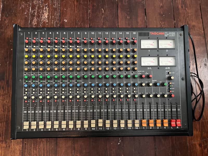 TASCAM M-216 1986-1994 - Black / Wood Side Panels image 1