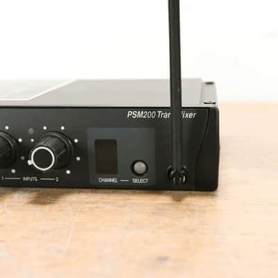 Shure PSM200 In-Ear Personal Monitoring System - H2 Band NO POWER SUPPLY CG0141G image 2