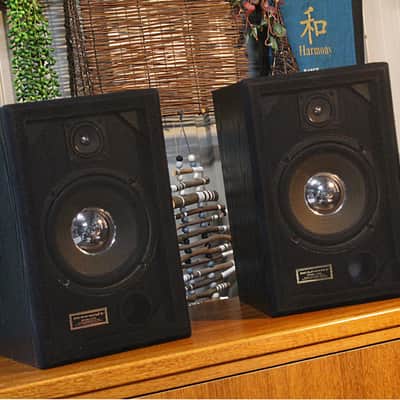 Vintage Marantz LS-25 2-Way Bookshelf Speakers 1980s image 2