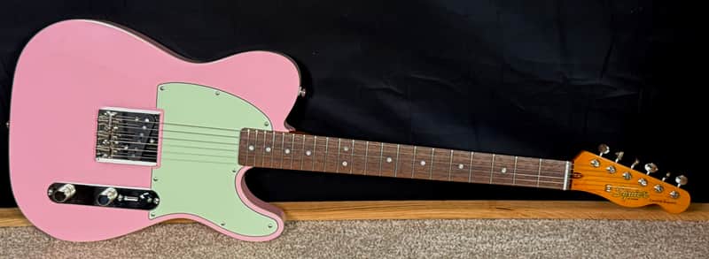 Squier FSR Classic Vibe 60's Custom Esquire 2025 Model in Shell Pink image 1