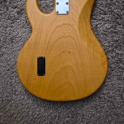 Ernie Ball Music Man StingRay 4 H with Maple Fretboard 1991 - 1998 - Natural image 5