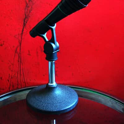 Vintage 1990's AKG D3700S Hyper Cardioid Dynamic Microphone Low Z w mic clip D1000E D190E D3700 image 1