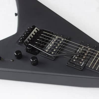 Jackson King V Custom KV2H Satin Black DEMO image 10