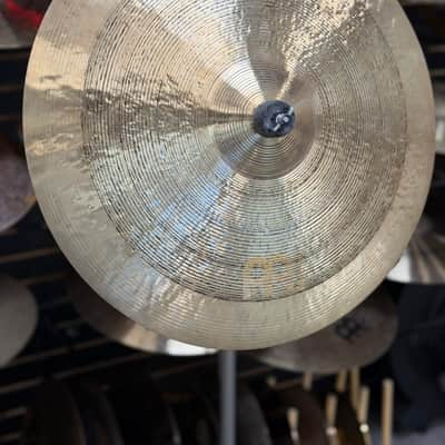 MEINL 20" BYZANCE JAZZ TRADITION RIDE - 1978G - FLOOR MODEL image 2