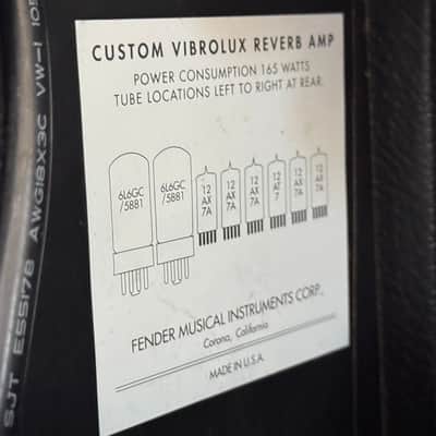 Fender "Custom" Vibrolux Reverb 40-Watt 2x10" Guitar Combo 1999 - Black image 15