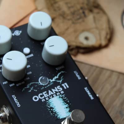 EHX Oceans 11 Reverb image 4