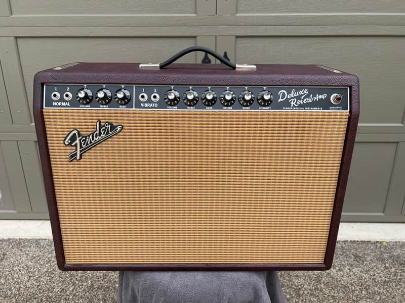 Fender '65 Deluxe Reverb Reissue "Bordeaux Blues" FSR Limited Edition 22-Watt 1x12" Guitar Combo 2012 - 2014 - Wine Red image 1