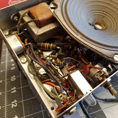 Silvertone Sears Project mono Tube Amplifier 6V6 project chassis 3070 Crescent AlNiCo speaker 1954 Silver image 4