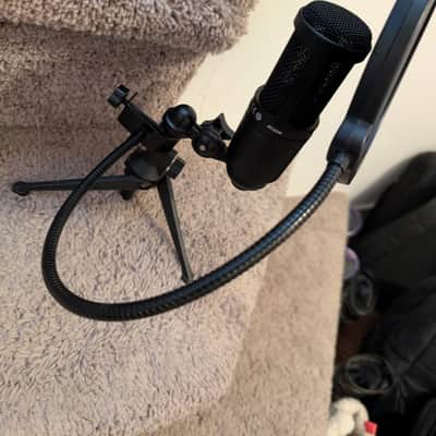 Audio-Technica AT2020 Large Diaphragm Cardioid Condenser Microphone 2010s - Black image 1