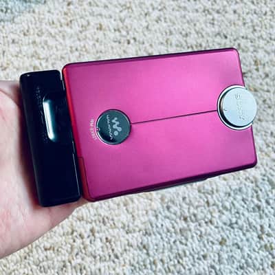 [RARE] Sony EX921 Walkman Cassette Player, Awesome Pink Purple ! Working ! image 2