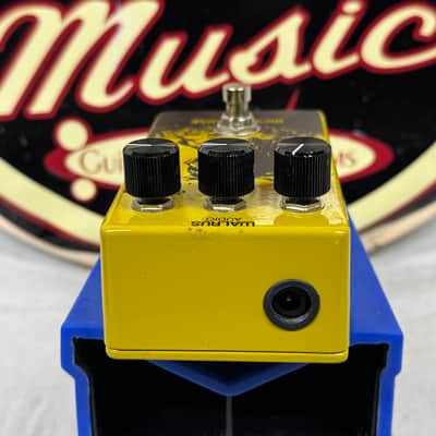 Walrus Audio Iron Horse v1 Distortion Pedal image 5