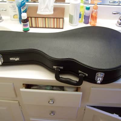 Tacoma M3 Mandolin with hard shell case image 7