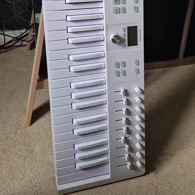 Arturia KeyLab Essential 49 MkIII MIDI Controller 2024 - Present - Alpine White image 1