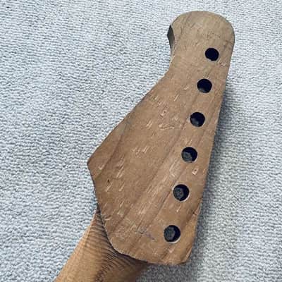 22 Frets Rosewood Fingerboard Guitar Strat Style Maple Neck image 9