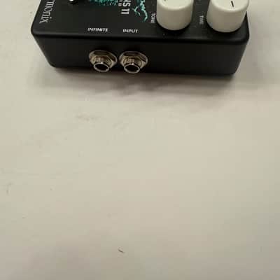 Electro Harmonix Oceans 11 Reverb Digital EHX Guitar Effect Pedal + Box & PSU image 5
