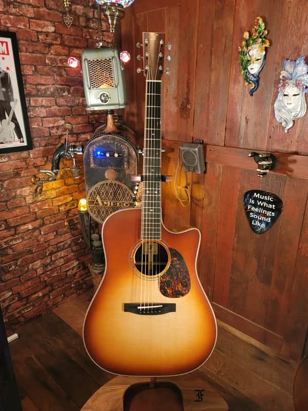 Vintage 3 D SR SB Anthem 119449 with FREE Furch Guitar Strap and Original CNR image 1