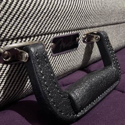 Fender Jim Root Jazzmaster Case 2026 - Brand New Condition - Black and White Tweed - Hardshell Case image 3