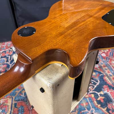 Gibson Les Paul Classic Honeyburst Solid Body - 2006 image 19