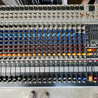 Peavey XR 1220 Powered Mixer 2010s - Black image 1