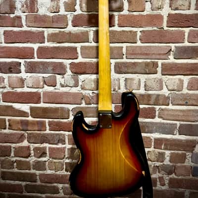 Vintage Icon Series Fretless Bass 2015-2020 - Sunburst image 4