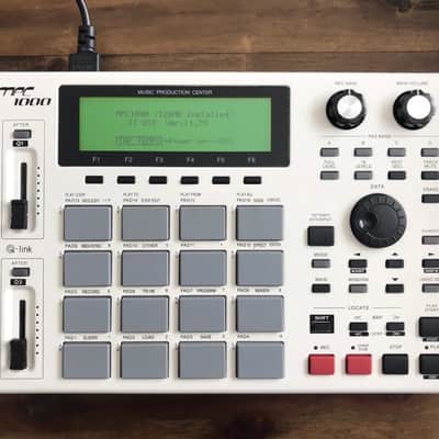 Akai MPC1000 Custom White / Woodgrain, with hard drive image 1