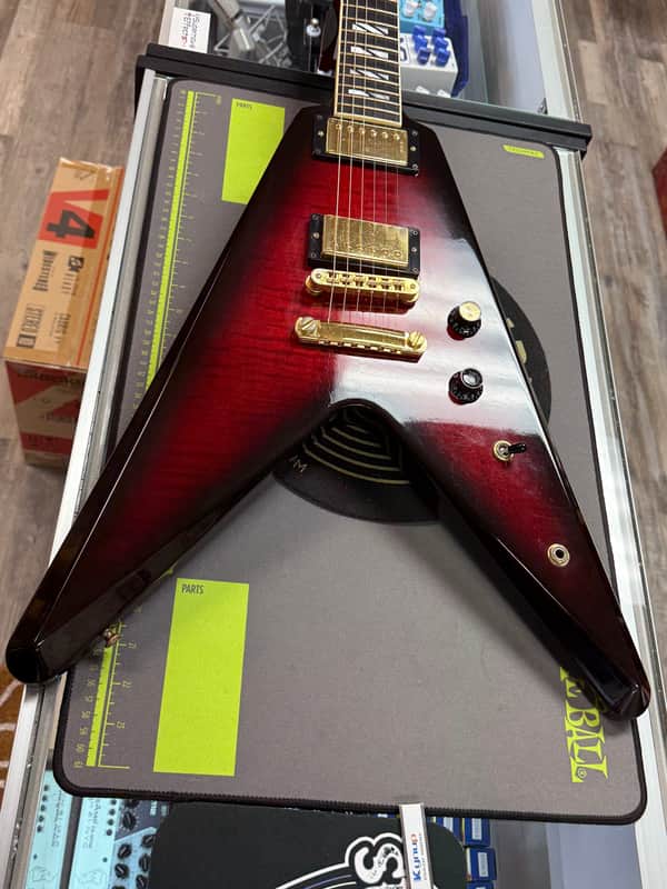 Gibson Flying V 2008 - Brimstone burst image 1