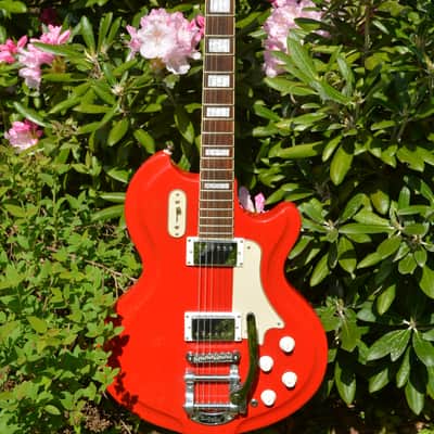 Airline '59 Coronado Deluxe DLX in Gloss Red w/New Chrome Dunlop Straploks, & New Supro Hardshell Case ~ As New ! image 2