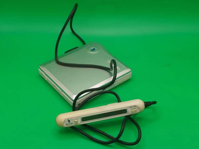 SHARP MD HEADPHONE MDLP PLAYER MD-DS33 image 1