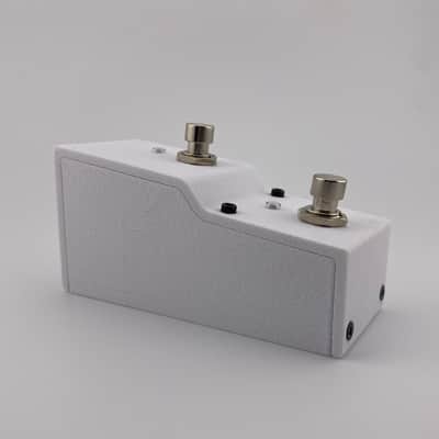 PdLS 3D Profile-matching AUX switch for PBC6X - Textured white image 1