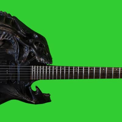 Devil & Sons Xenomorph II 2016 Hand painted black image 2