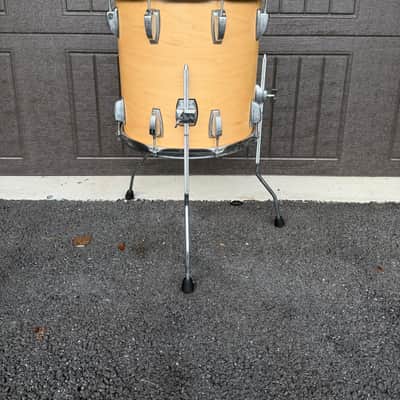 Ludwig Classic Maple 14x14 floor tom drum Keystone badge image 3