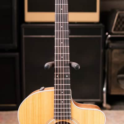 Taylor 214ce Grand Auditorium Acoustic/Electric Guitar with Gig Bag image 4