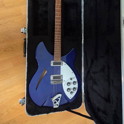 Rickenbacker 330 (1990 - 2011) | Reverb