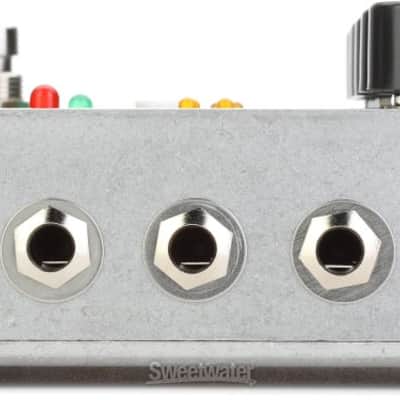 Electro-Harmonix Deluxe Memory Boy Analog Delay Pedal with Tap Tempo (DlxMemoryBoyd1) image 4