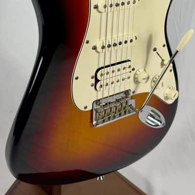Fender USA Standard Stratocaster W/ OHSC 2008 - 3 Color Sunburst image 2