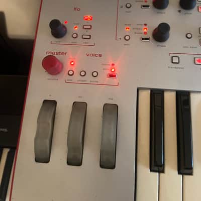 Alesis Ion 49-Key Analog Modeling Synthesizer 2000s - Silver image 6